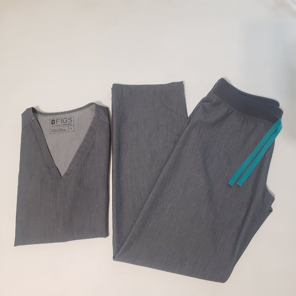 Figs Graphite Casma Scrub Top Livingston Basic Scrub Pant Scrub Set Small